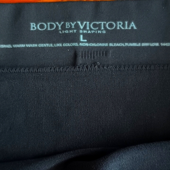 2/VS Panties - Picture 5 of 7